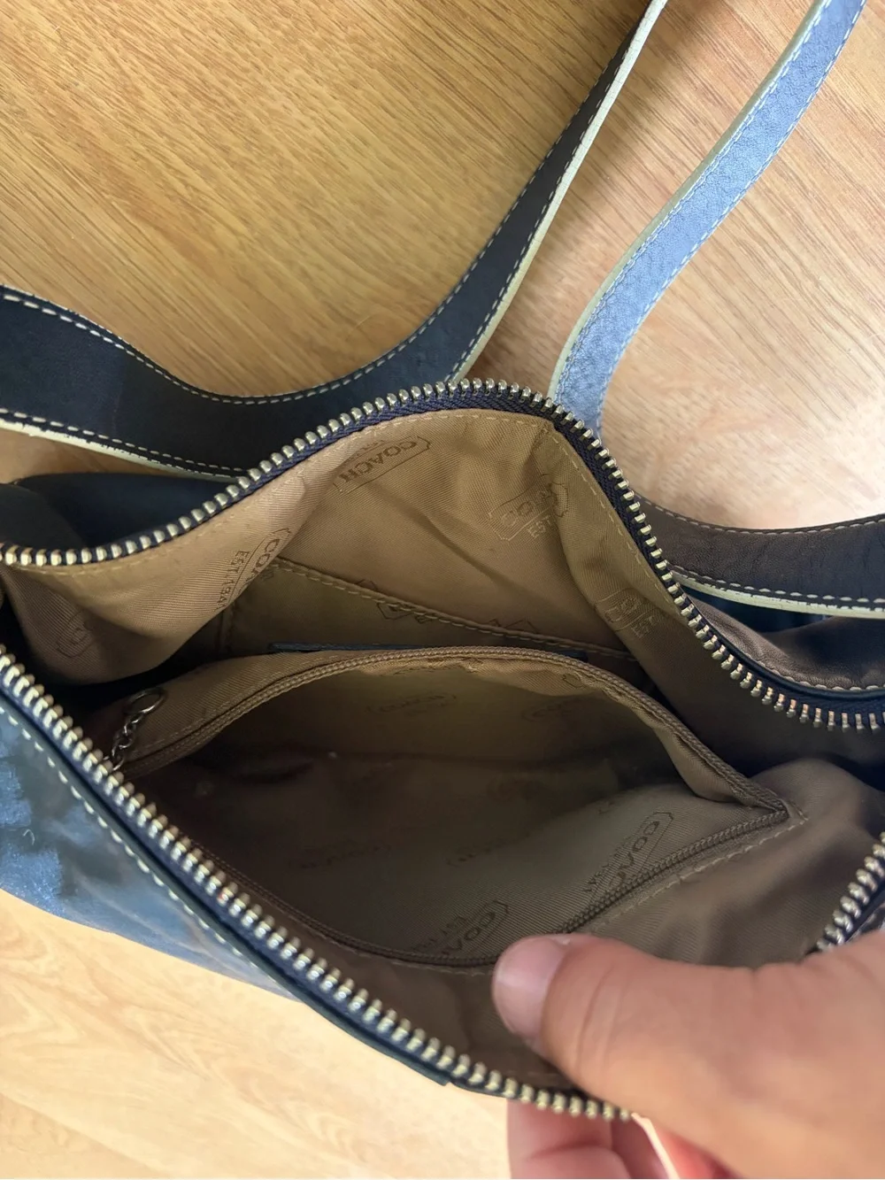 Vintage Y2K Coach Legacy Demi Hobo leather navy shoulder bag